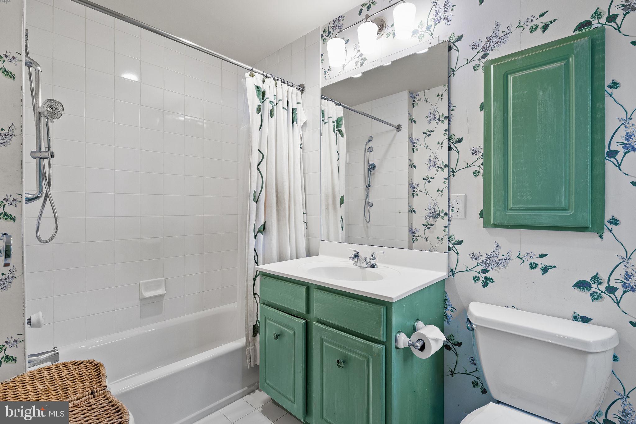 484 KING OF PRUSSIA ROAD