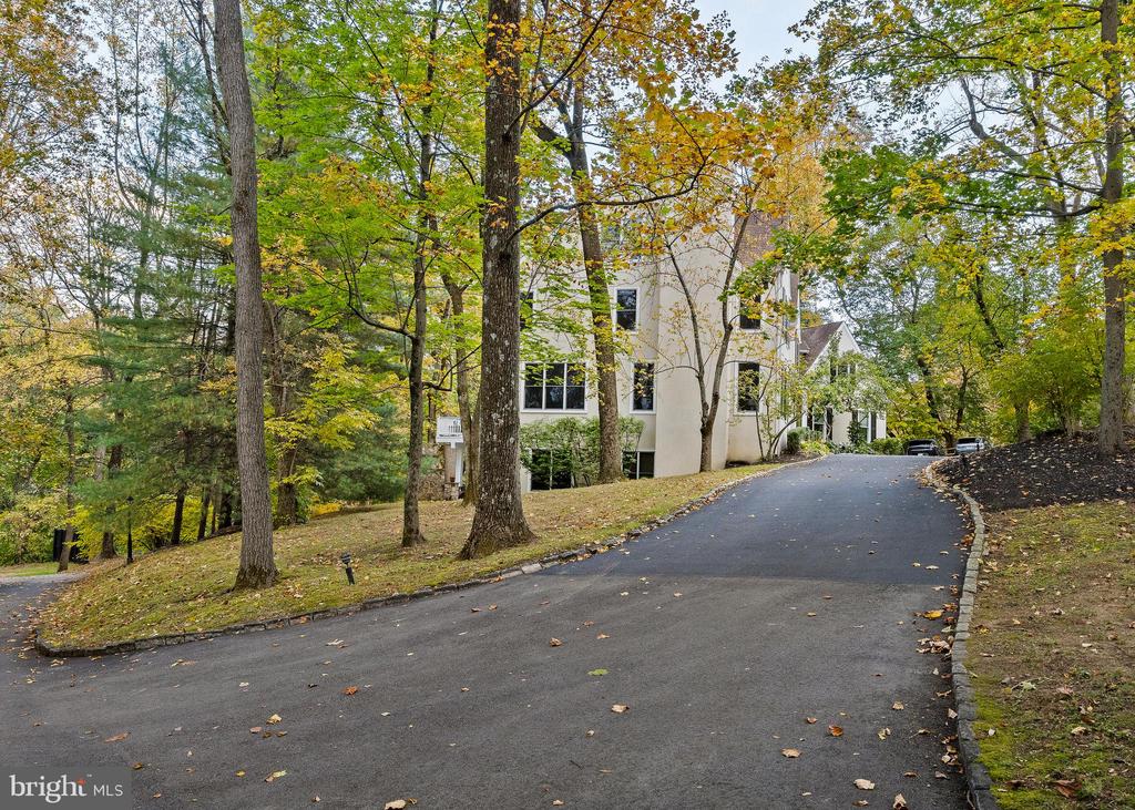 484 KING OF PRUSSIA ROAD