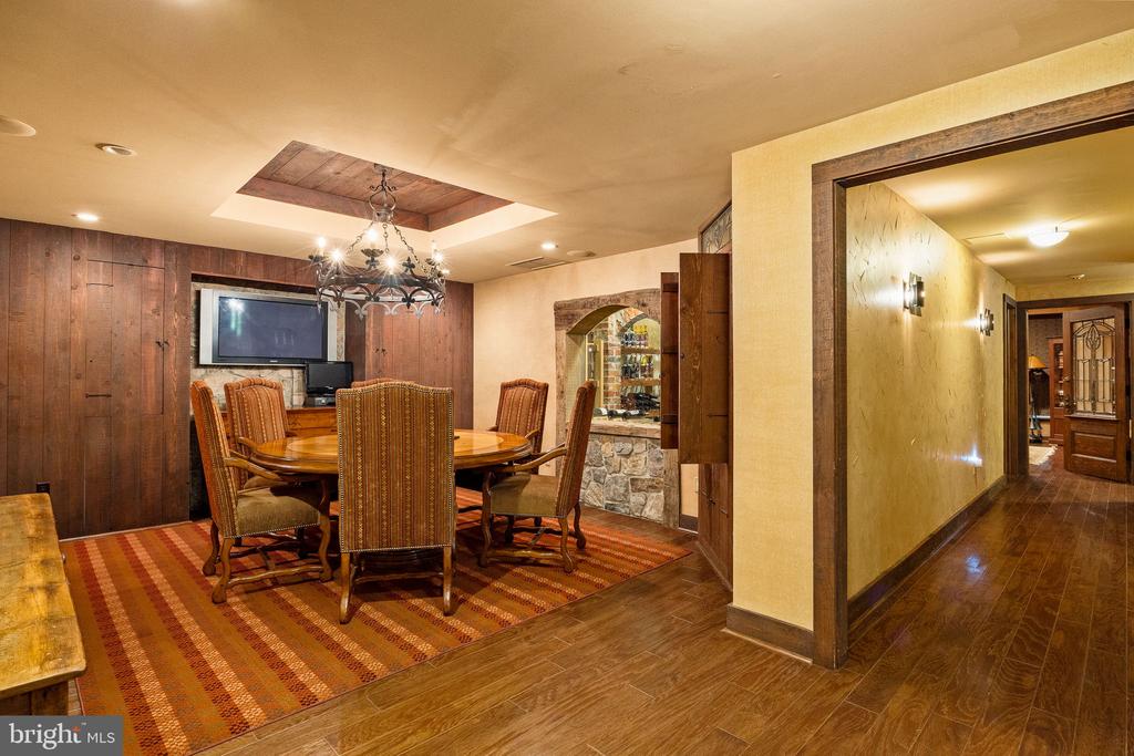 484 KING OF PRUSSIA ROAD