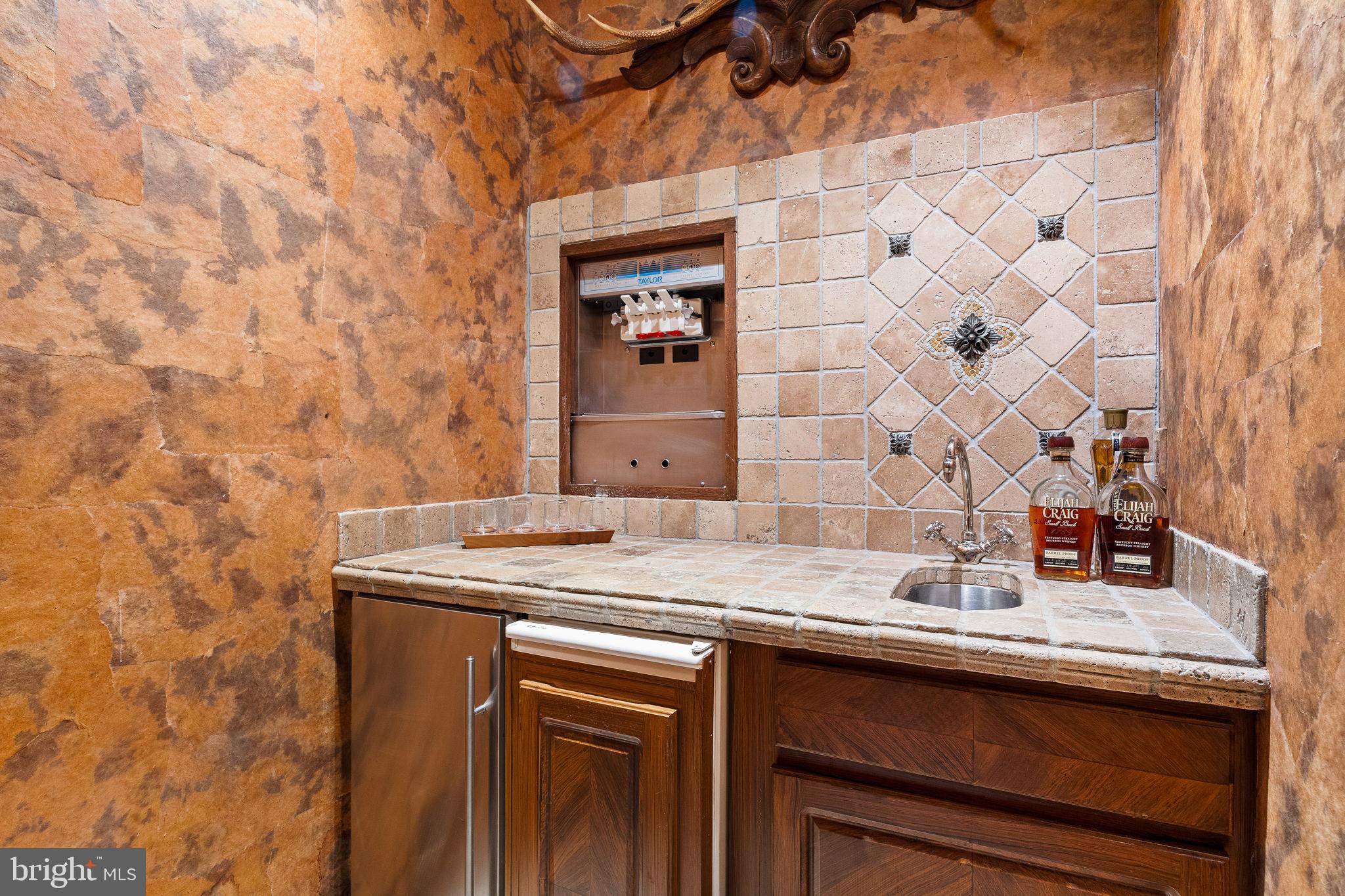 484 KING OF PRUSSIA ROAD