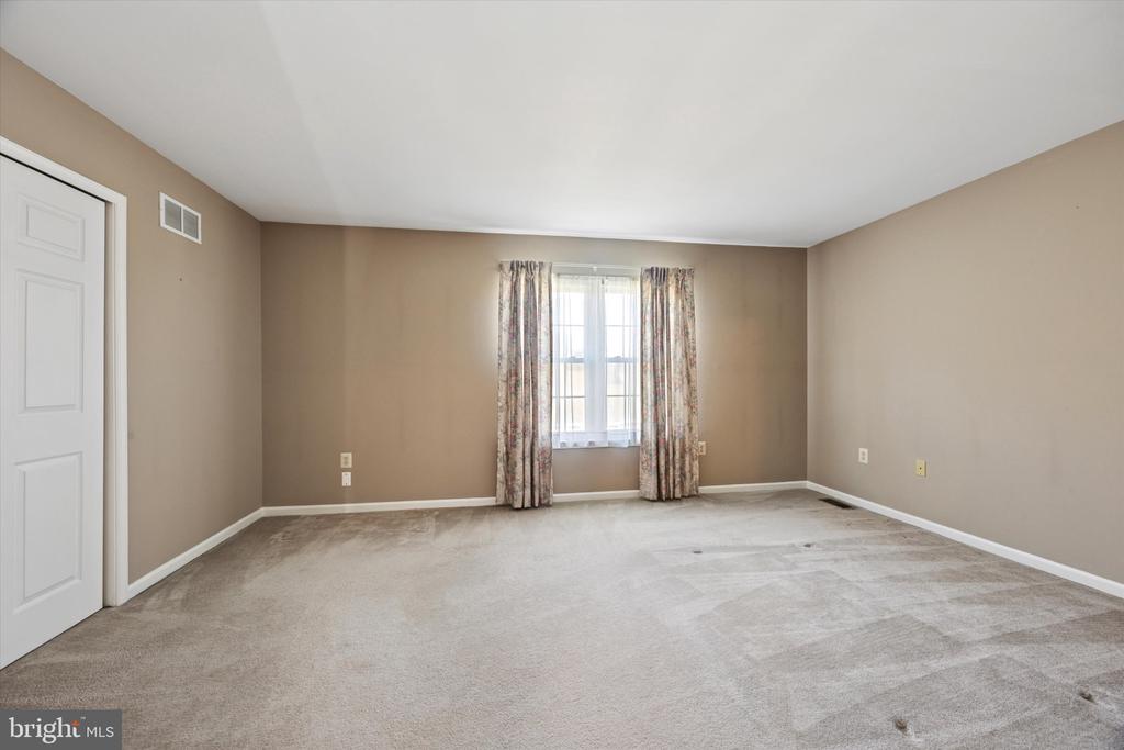 226 MORIA PLACE 226