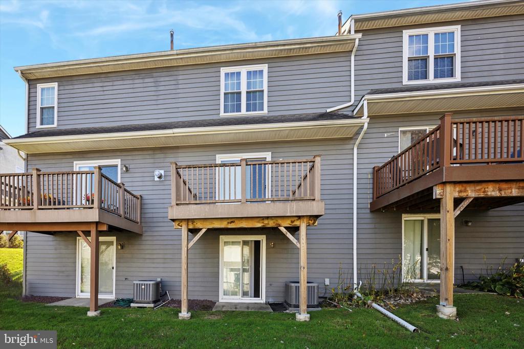 226 MORIA PLACE 226