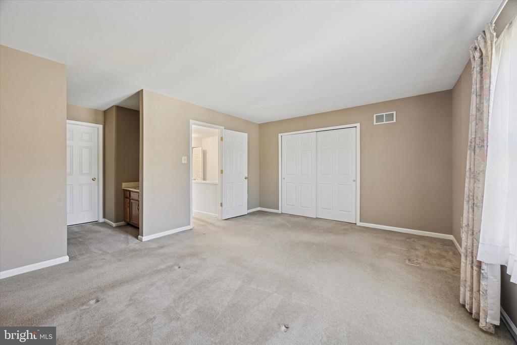 226 MORIA PLACE 226