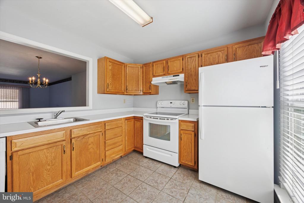 226 MORIA PLACE 226