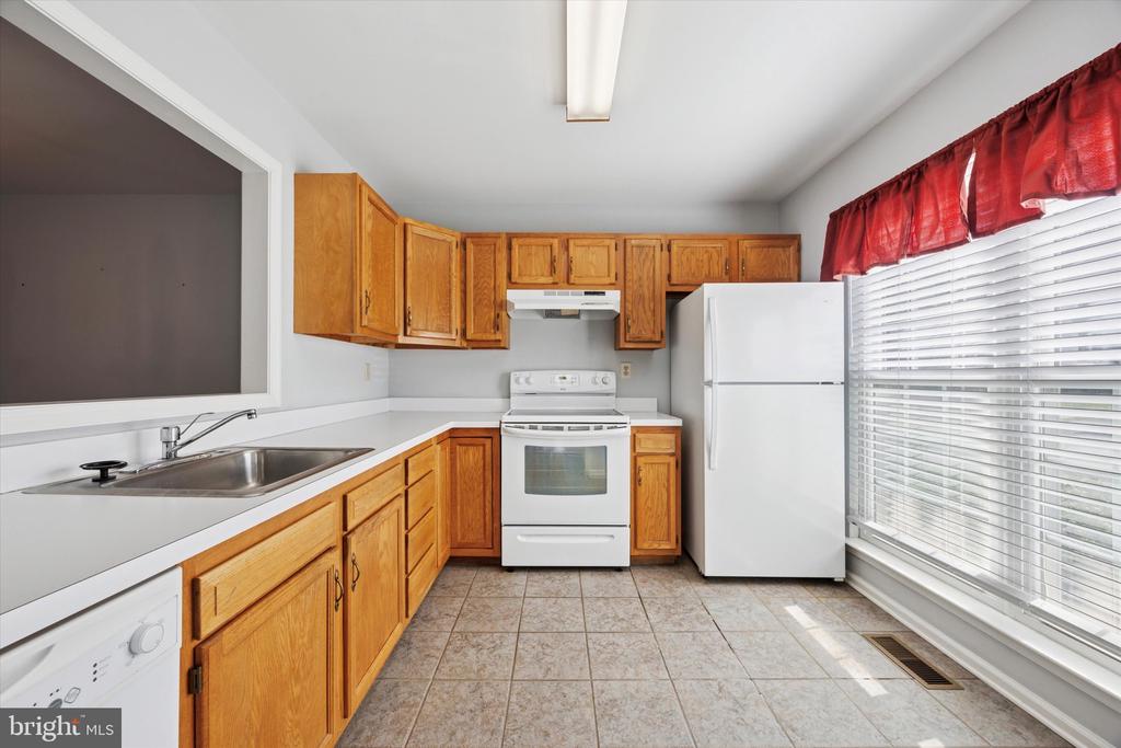226 MORIA PLACE 226