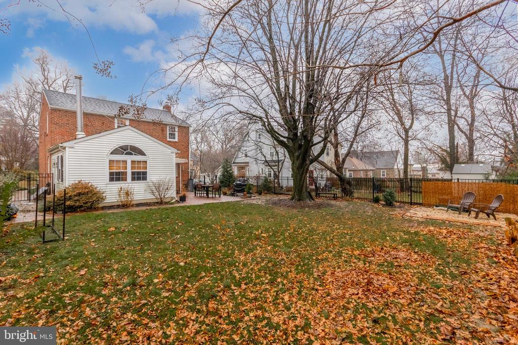 1420 LAWNDALE ROAD