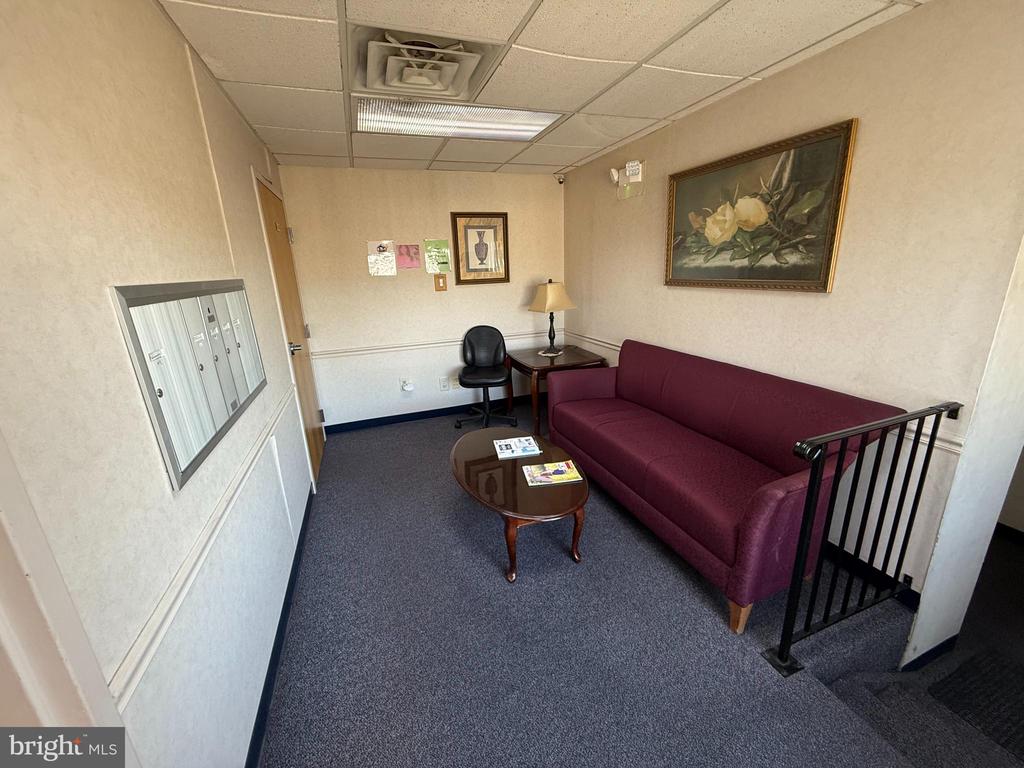 1254 W CHESTER PIKE 206C