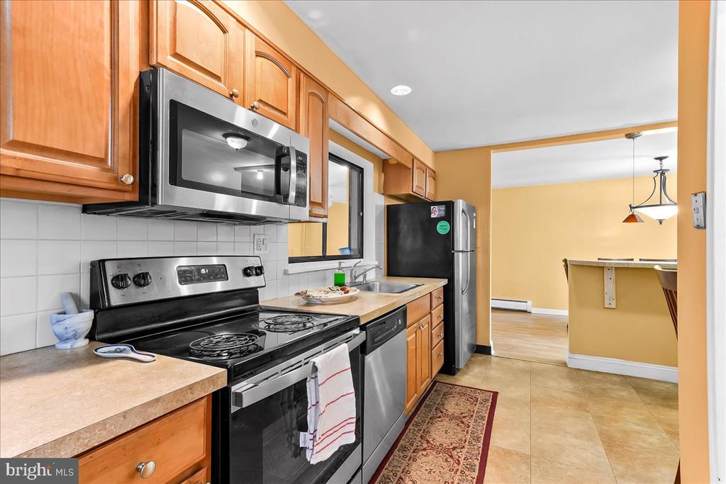 2119 BOXWOOD DRIVE