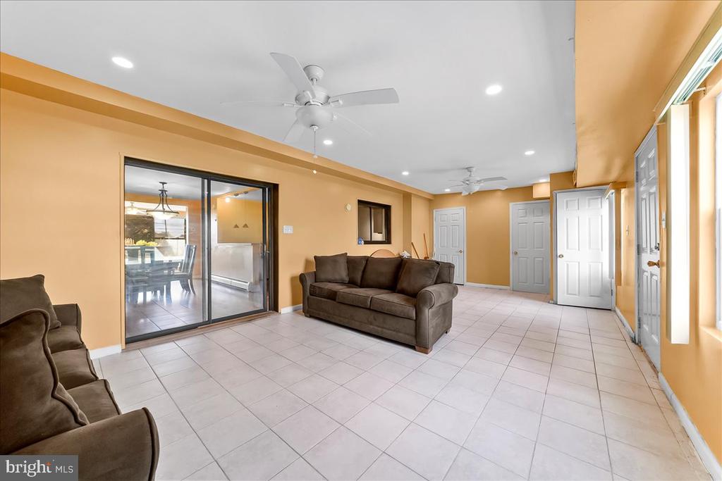 2119 BOXWOOD DRIVE