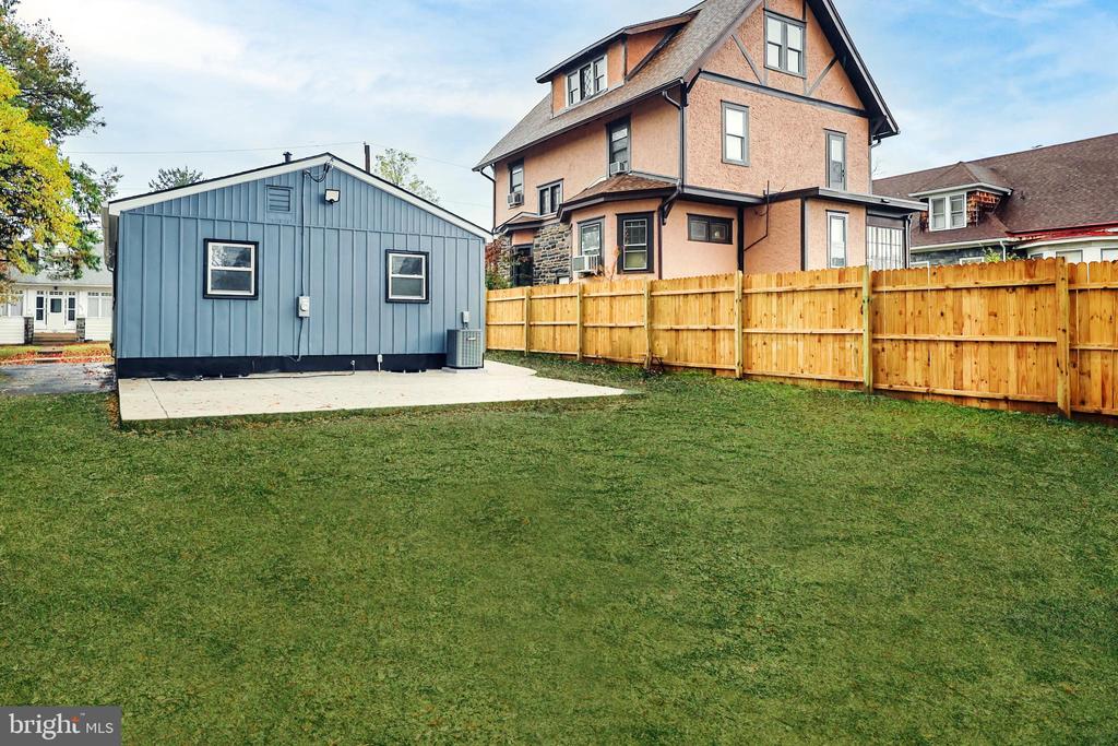 241 S CEDAR LANE