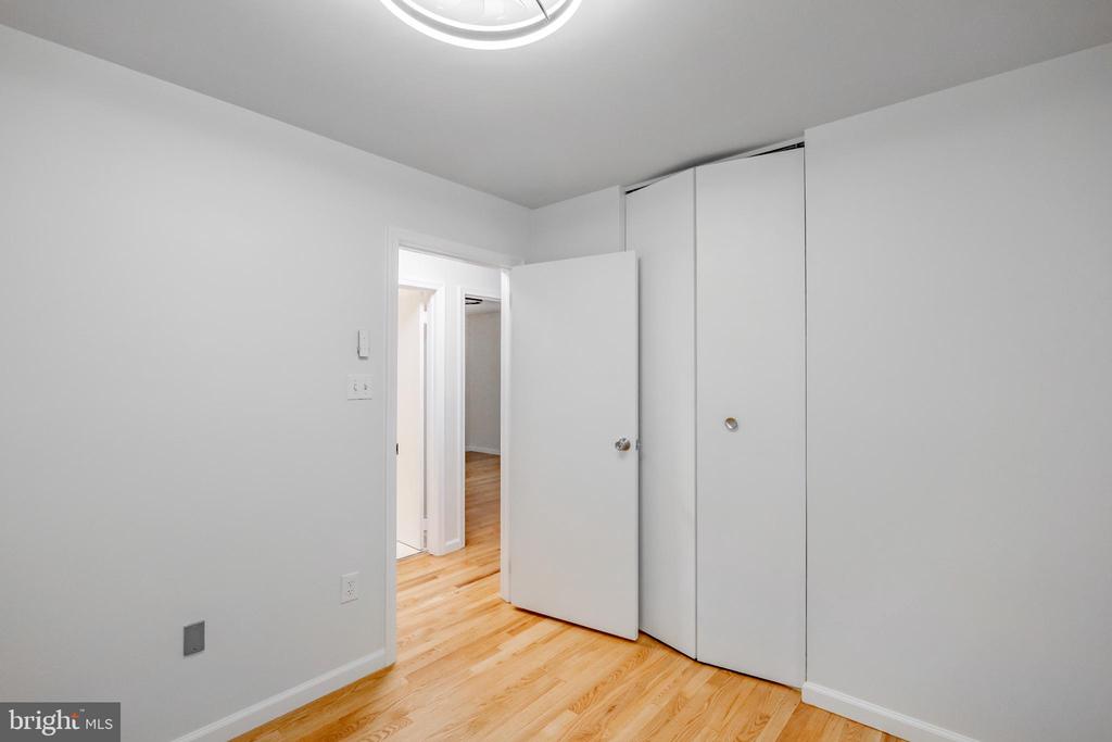 241 S CEDAR LANE