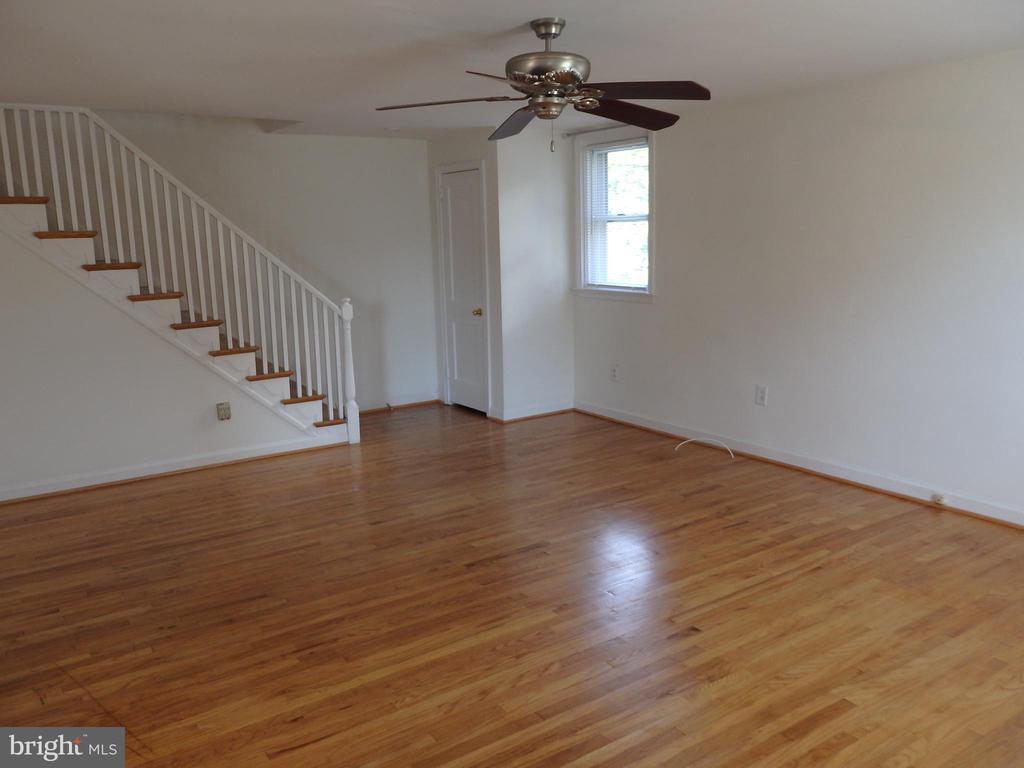 210 PADDOCK ROAD