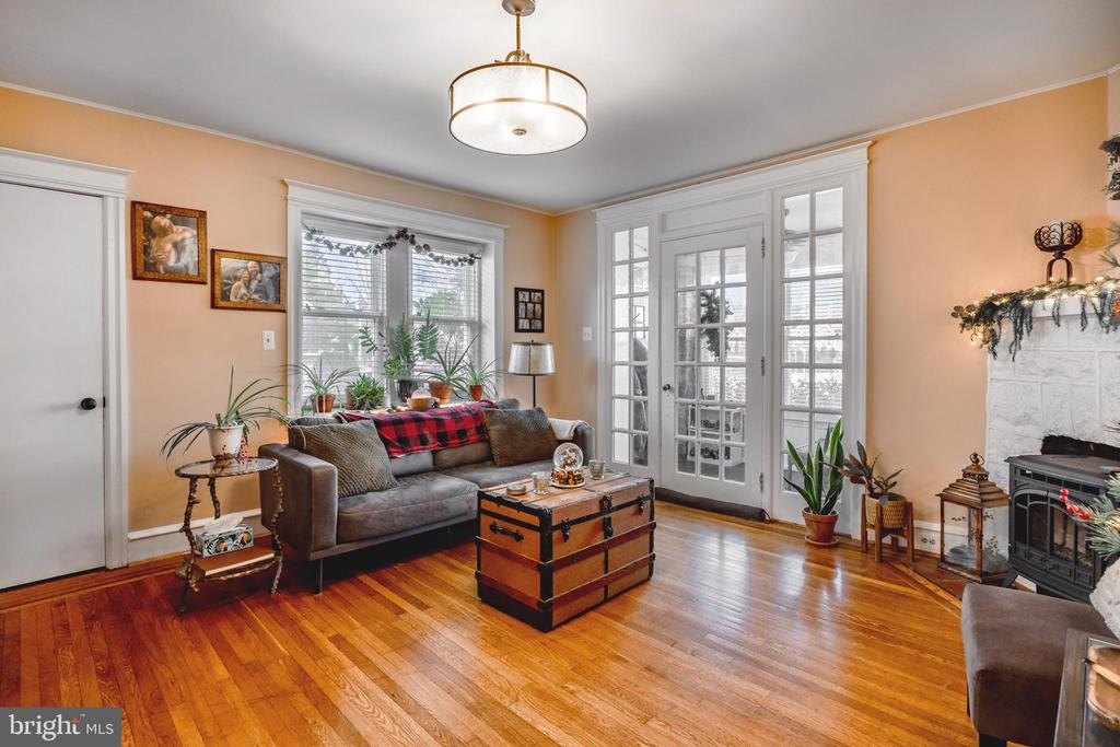 39 COLUMBUS AVENUE