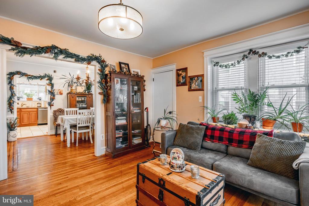 39 COLUMBUS AVENUE