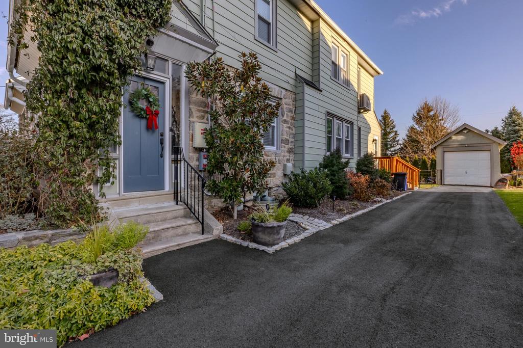 39 COLUMBUS AVENUE