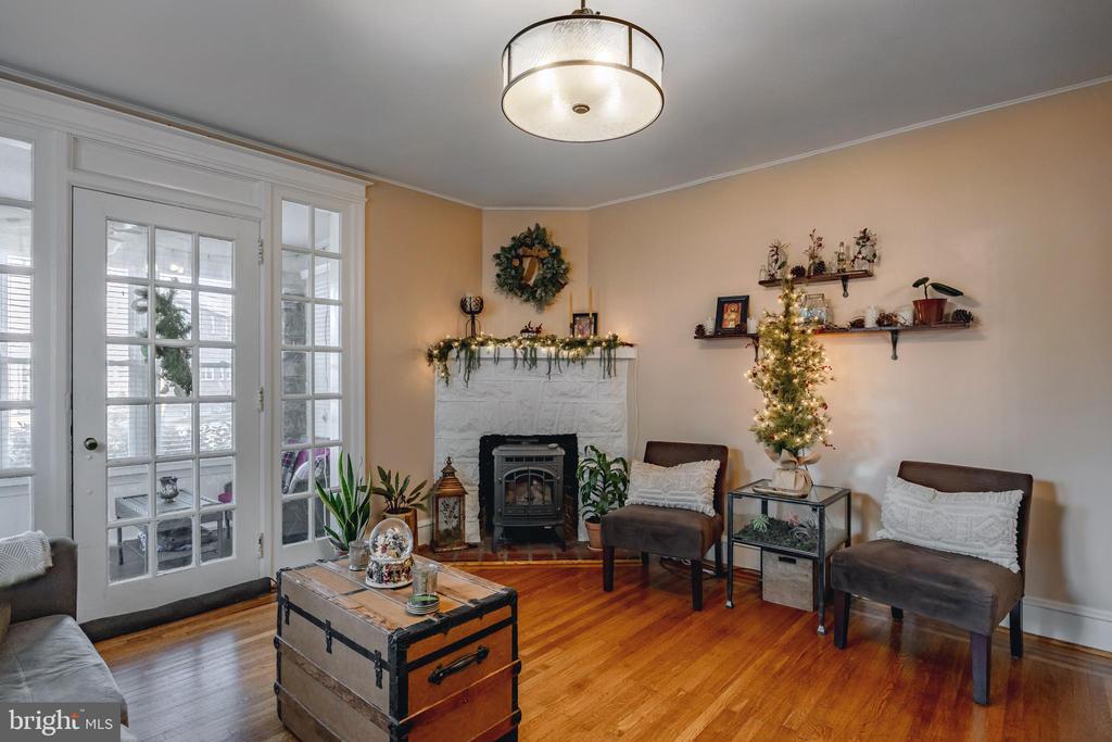 39 COLUMBUS AVENUE