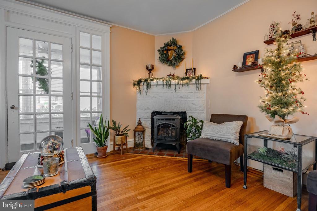 39 COLUMBUS AVENUE