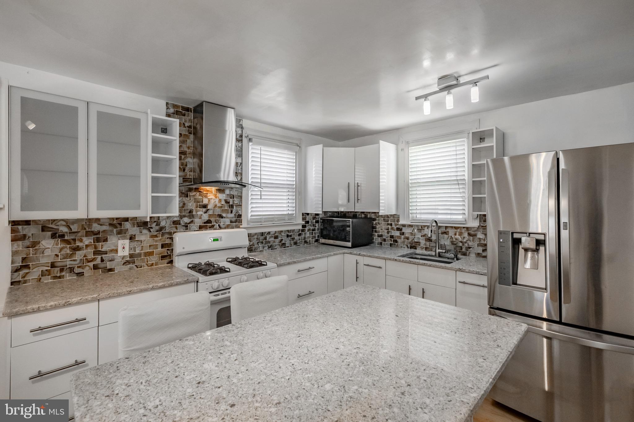 148 MEADOWBROOK AVENUE