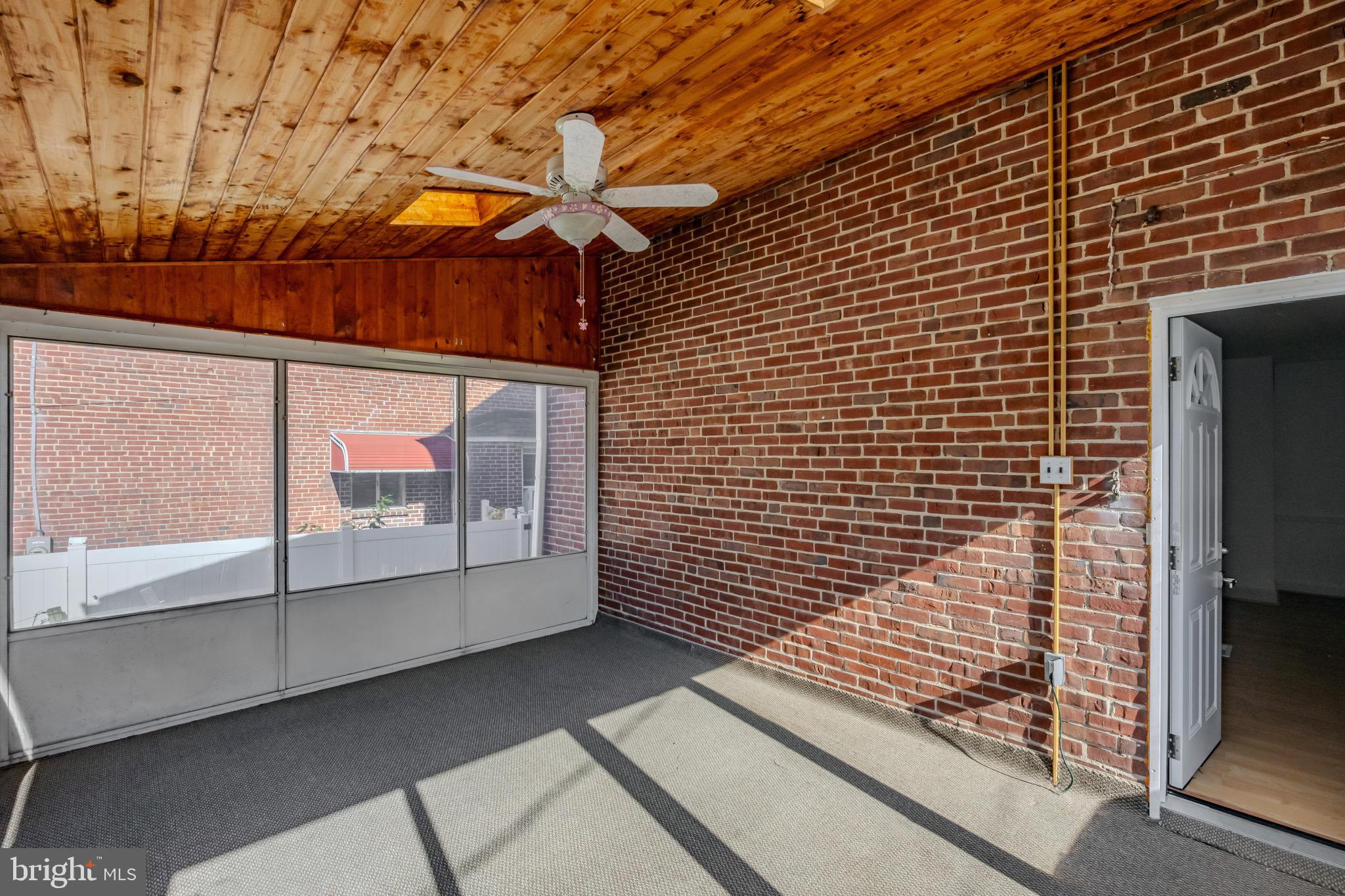 148 MEADOWBROOK AVENUE