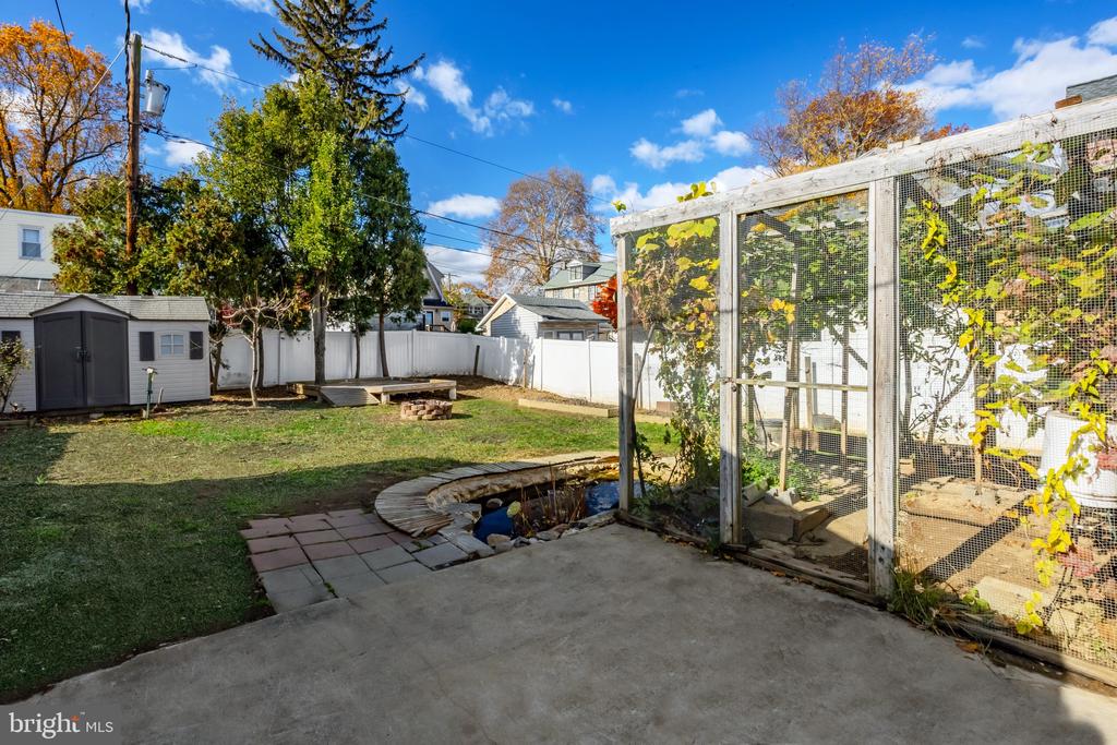 148 MEADOWBROOK AVENUE