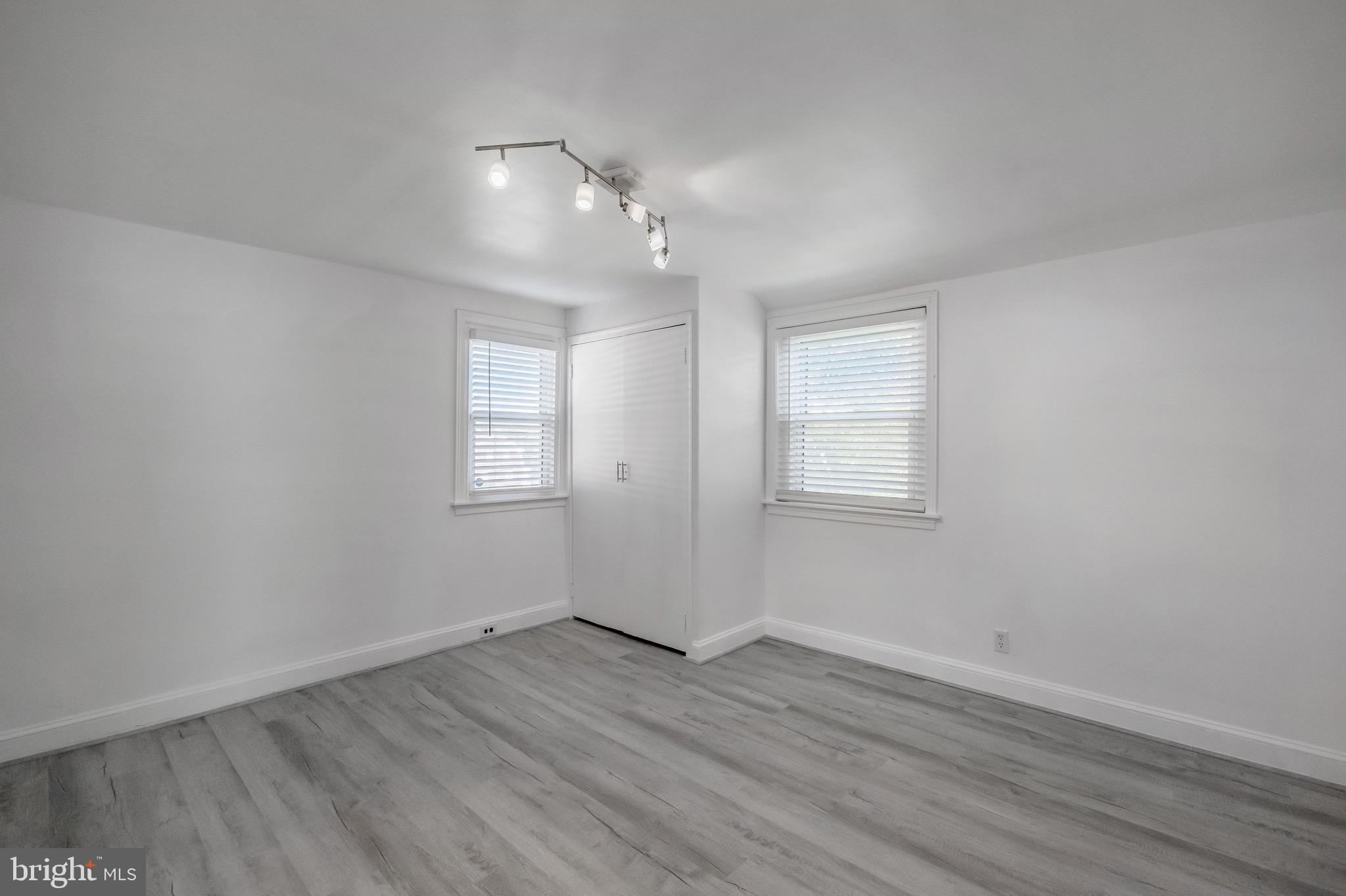 148 MEADOWBROOK AVENUE