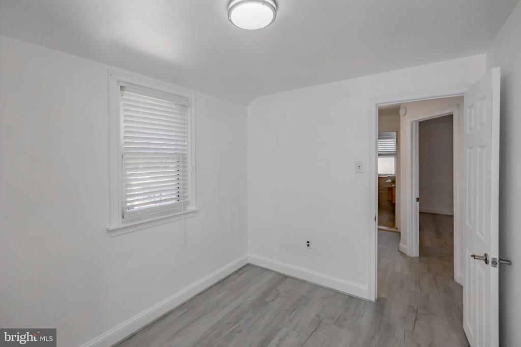 148 MEADOWBROOK AVENUE