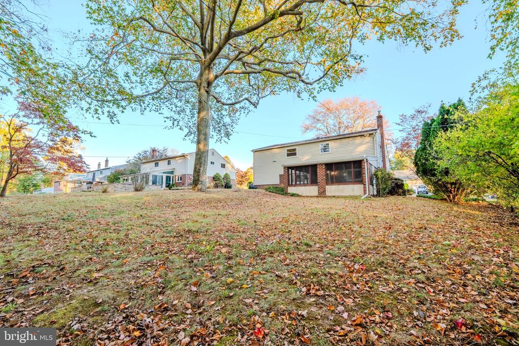 12 LINCOLN LANE
