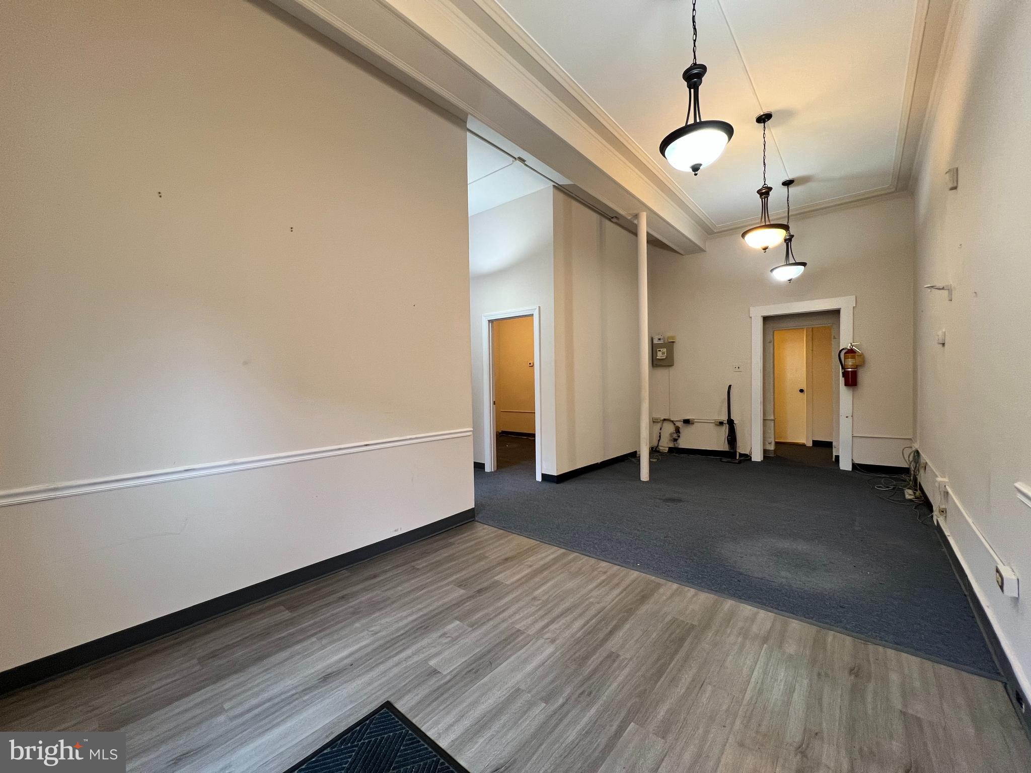 27 S LANSDOWNE AVENUE