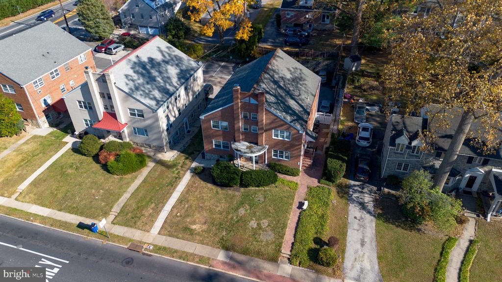 1223 DREXEL AVENUE