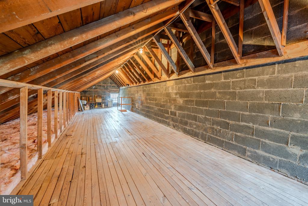 1223 DREXEL AVENUE