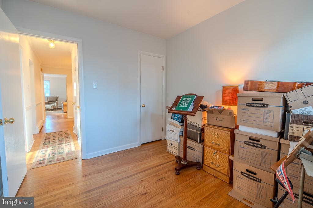1223 DREXEL AVENUE