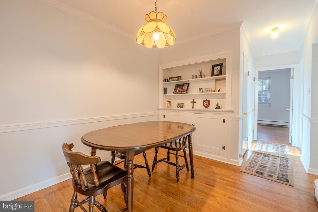 1223 DREXEL AVENUE