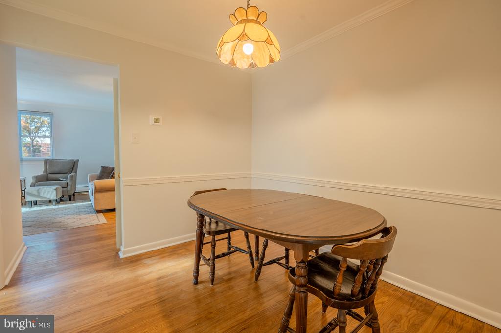1223 DREXEL AVENUE