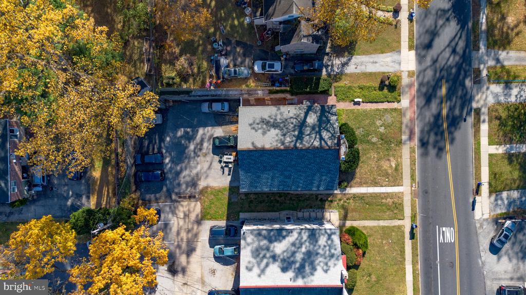 1223 DREXEL AVENUE