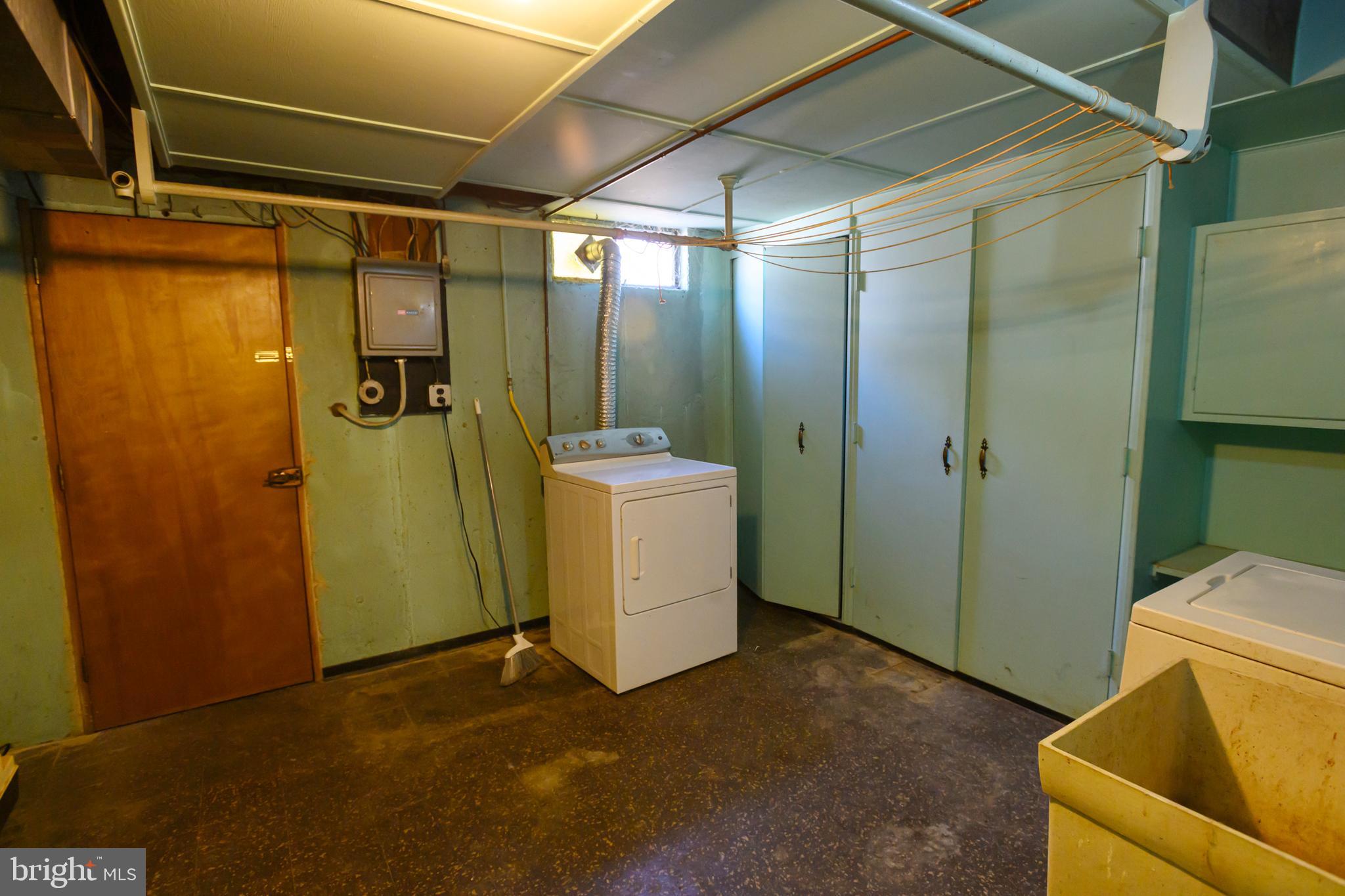 127 SHERBROOK BOULEVARD