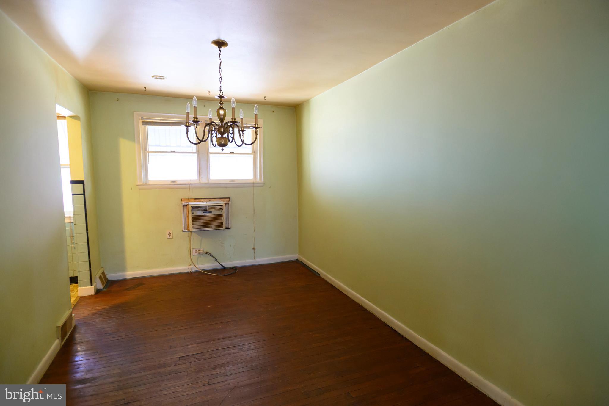 127 SHERBROOK BOULEVARD