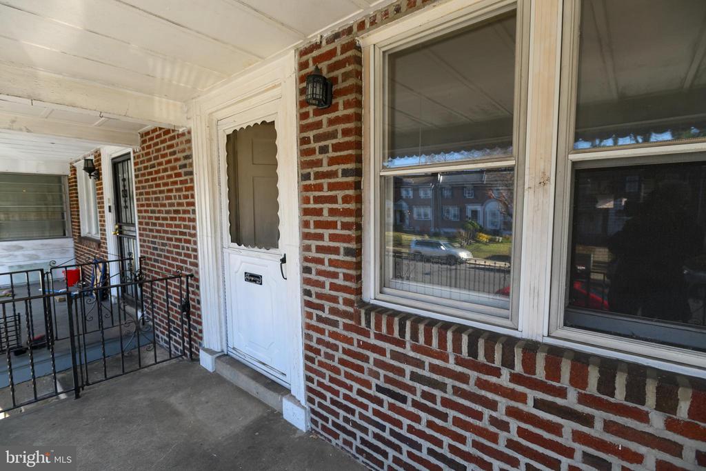 127 SHERBROOK BOULEVARD