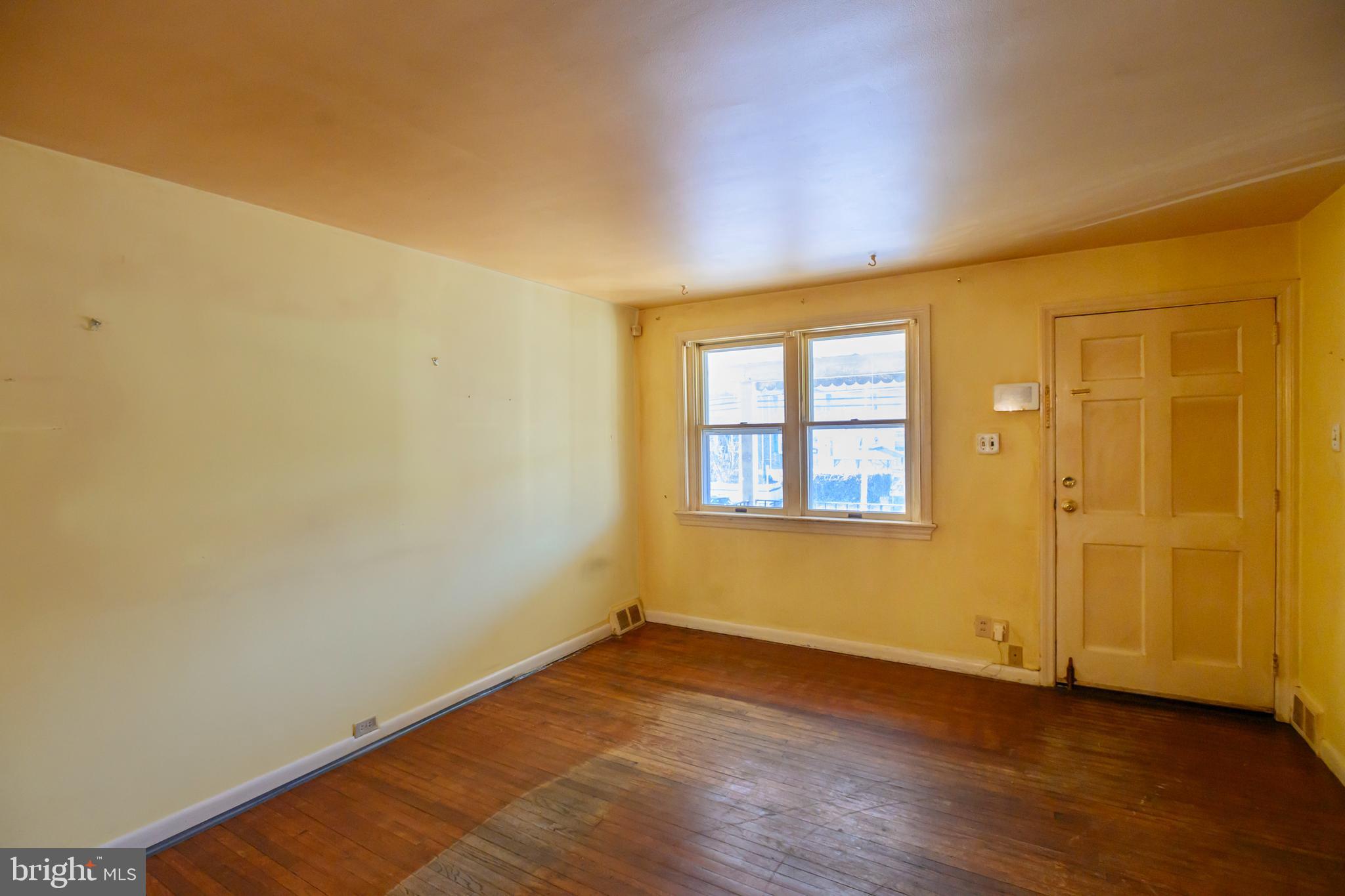 127 SHERBROOK BOULEVARD