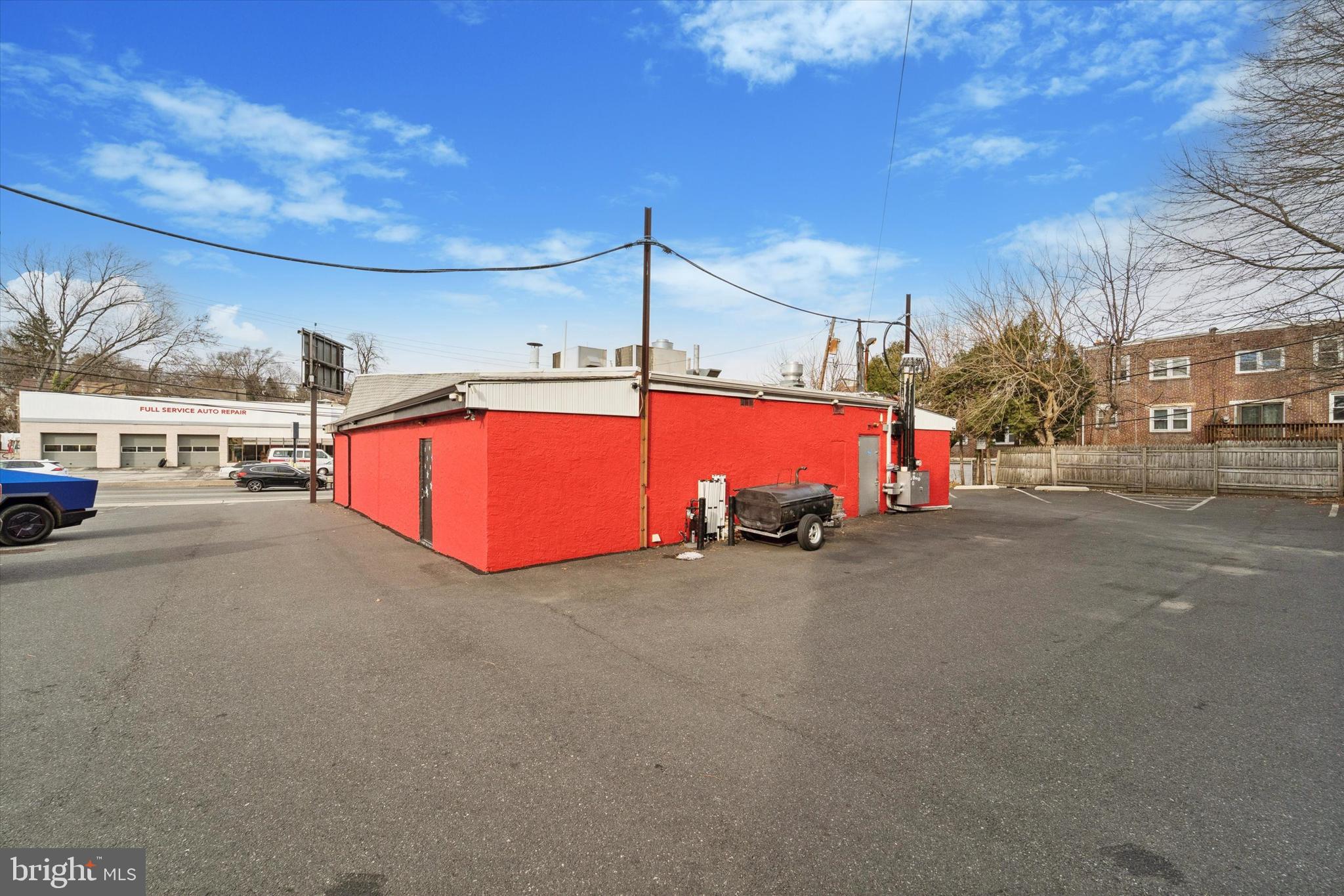 265 E TOWNSHIP LINE ROAD