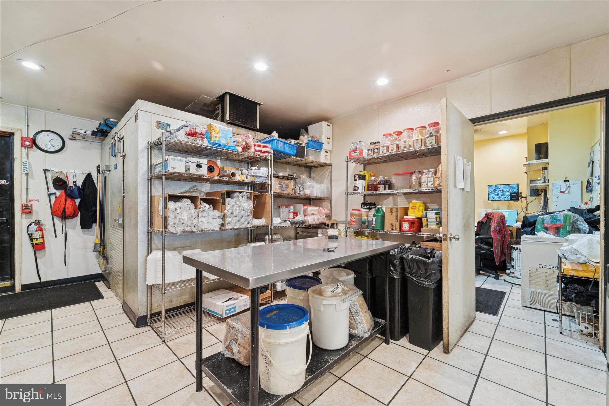 265 E TOWNSHIP LINE ROAD