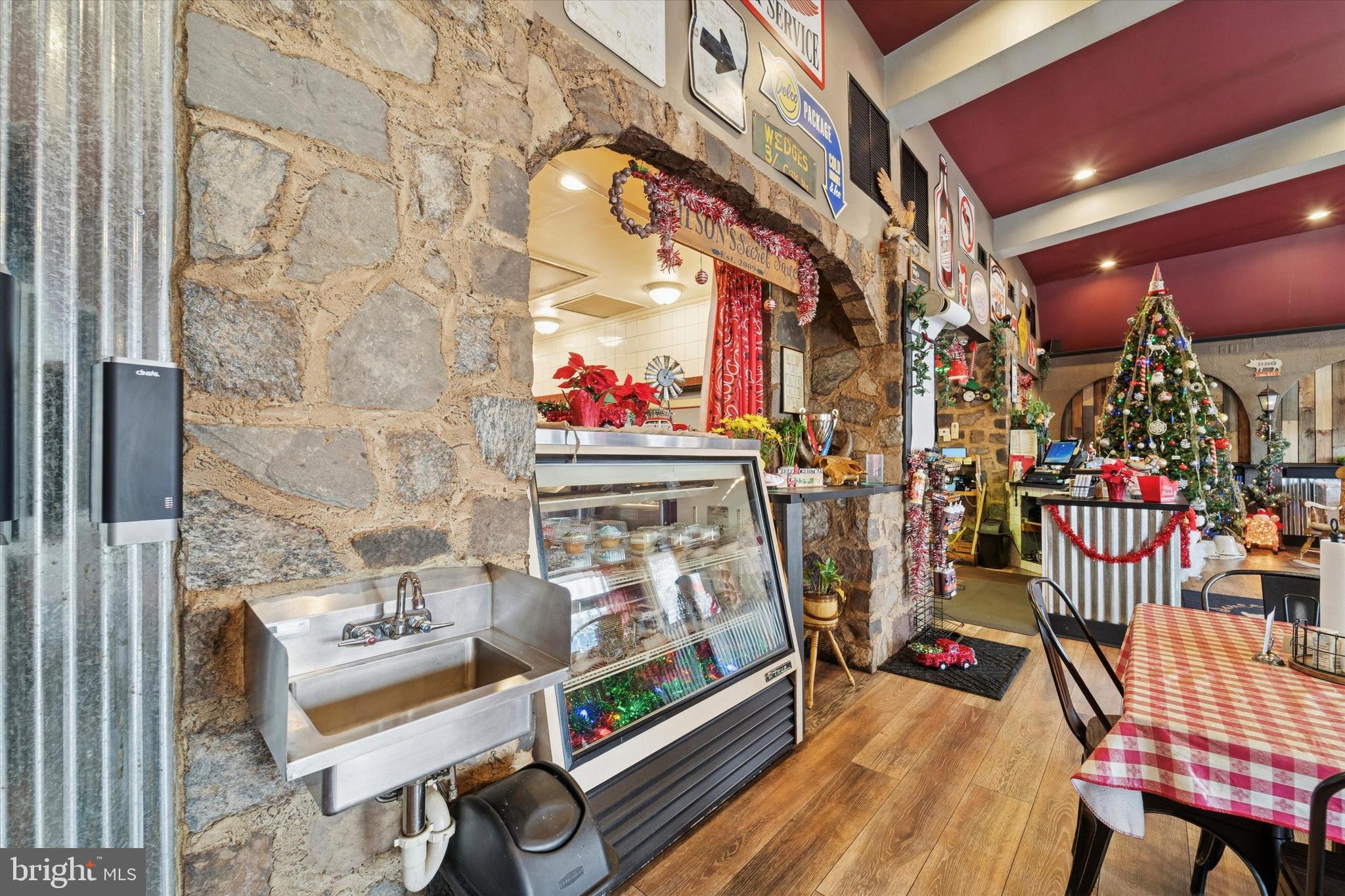 265 E TOWNSHIP LINE ROAD