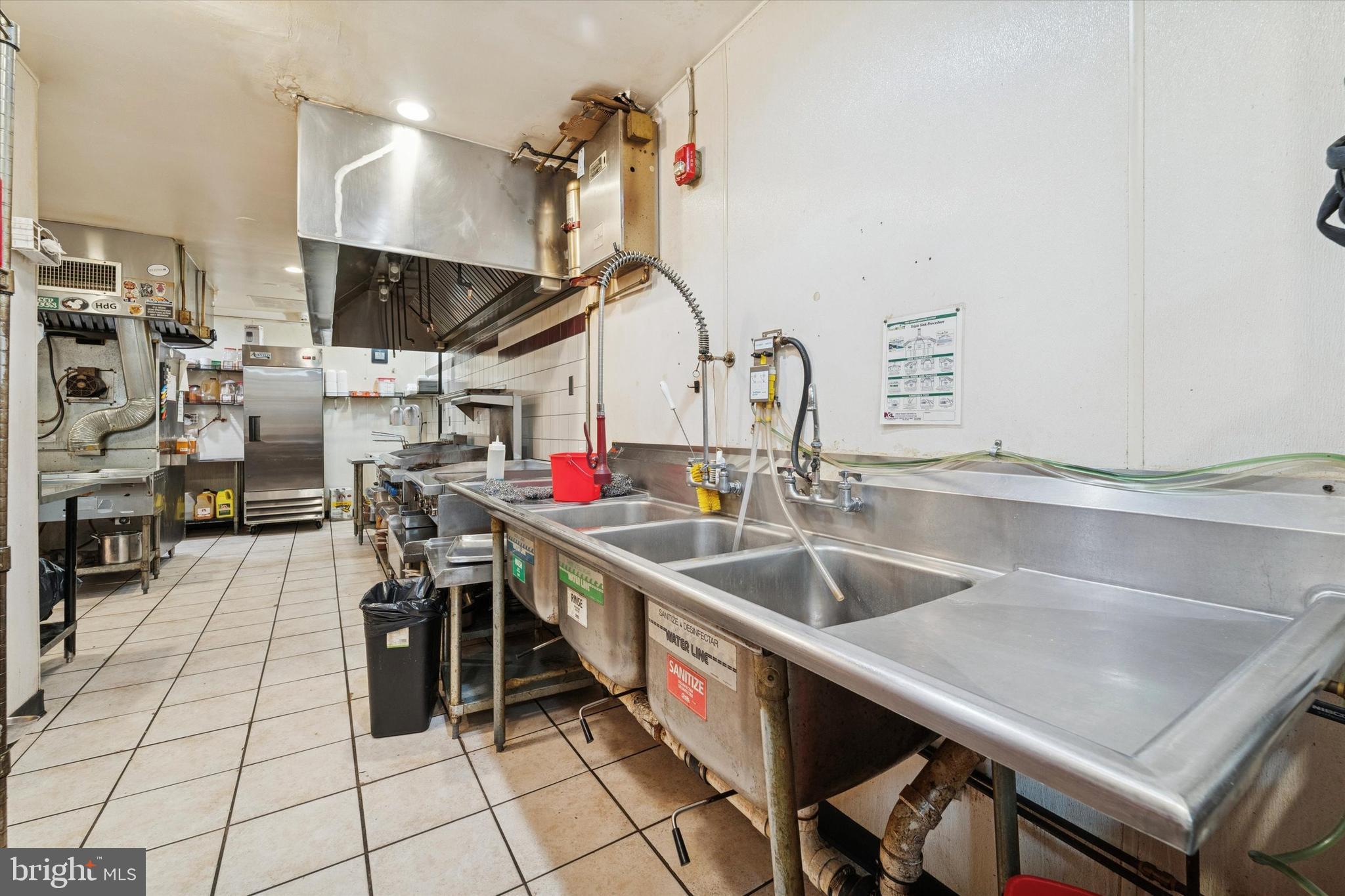 265 E TOWNSHIP LINE ROAD