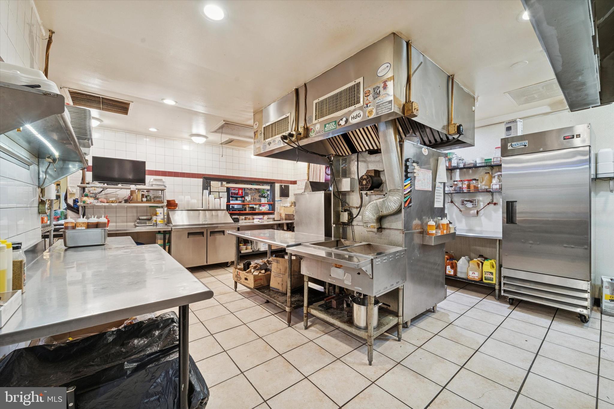 265 E TOWNSHIP LINE ROAD