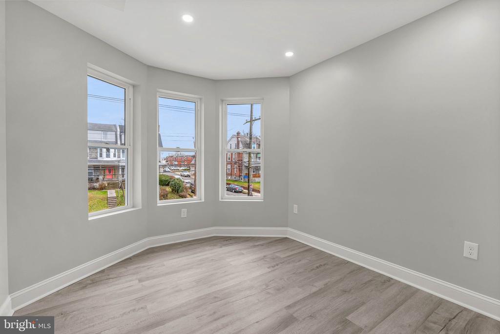 513 MACDADE BOULEVARD