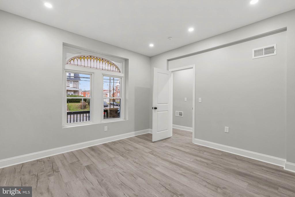513 MACDADE BOULEVARD