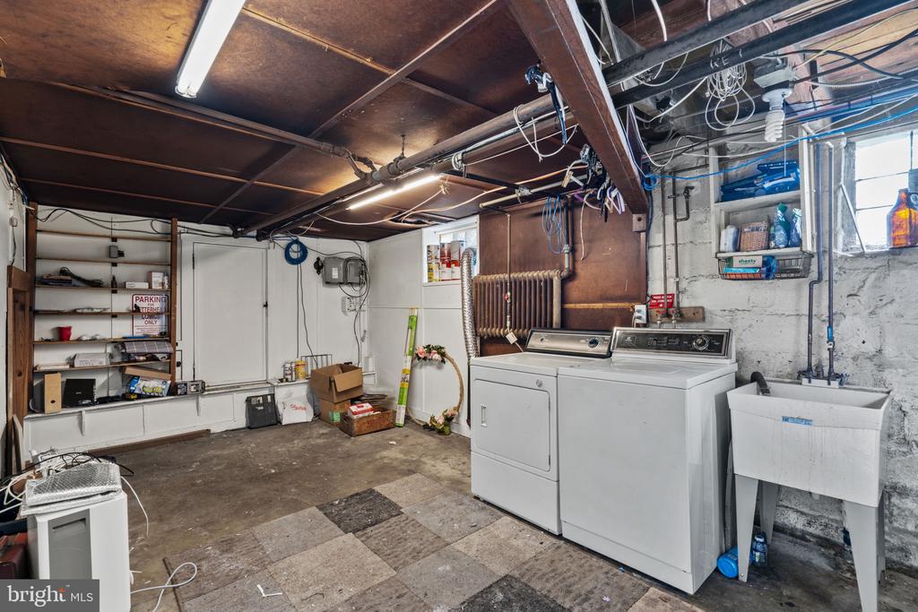 530 E MANOA ROAD