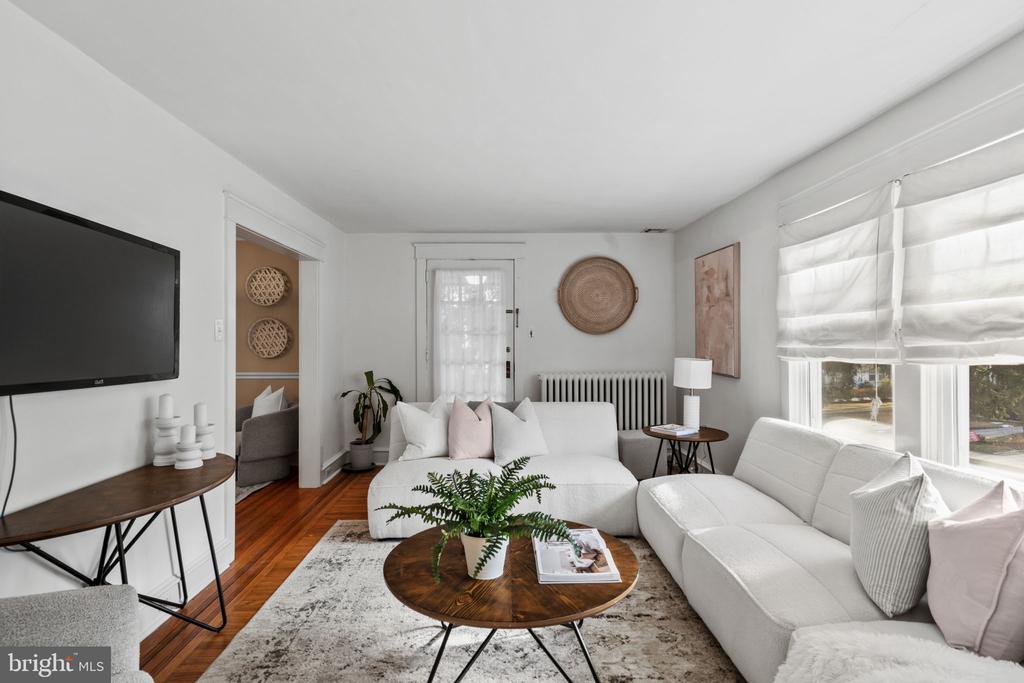 530 E MANOA ROAD