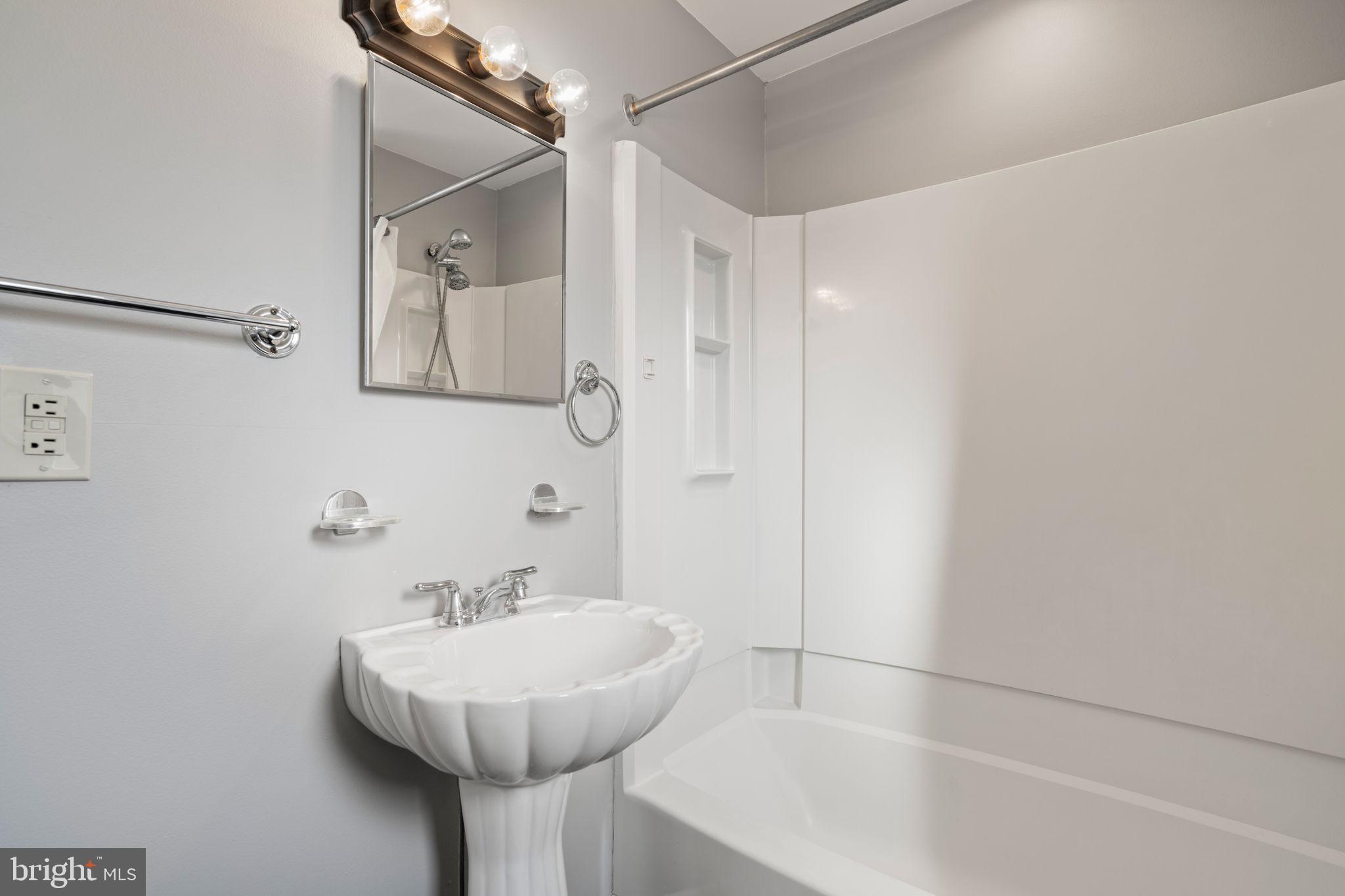 1321 ANNABELLA AVENUE