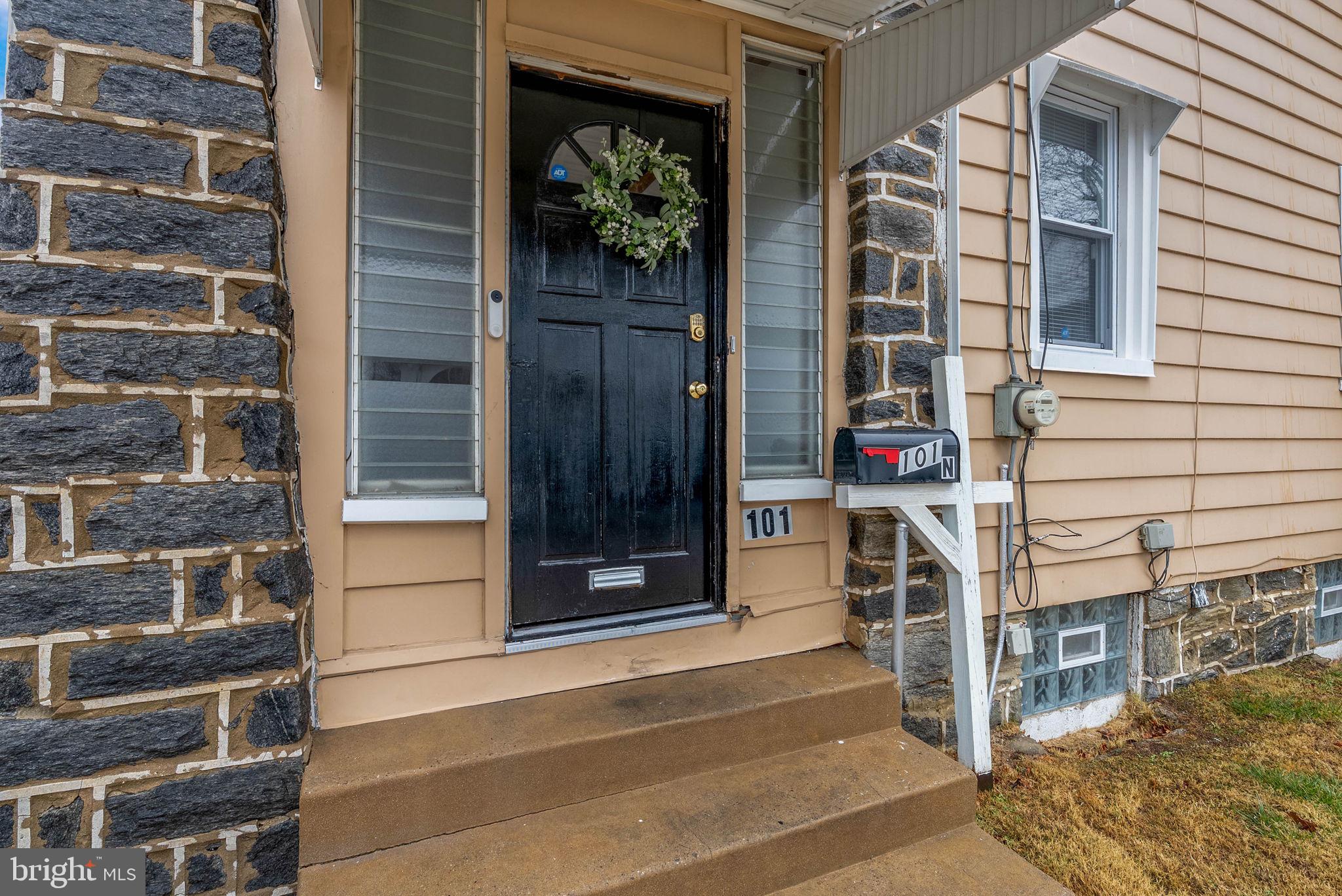 101 N PENNOCK AVENUE