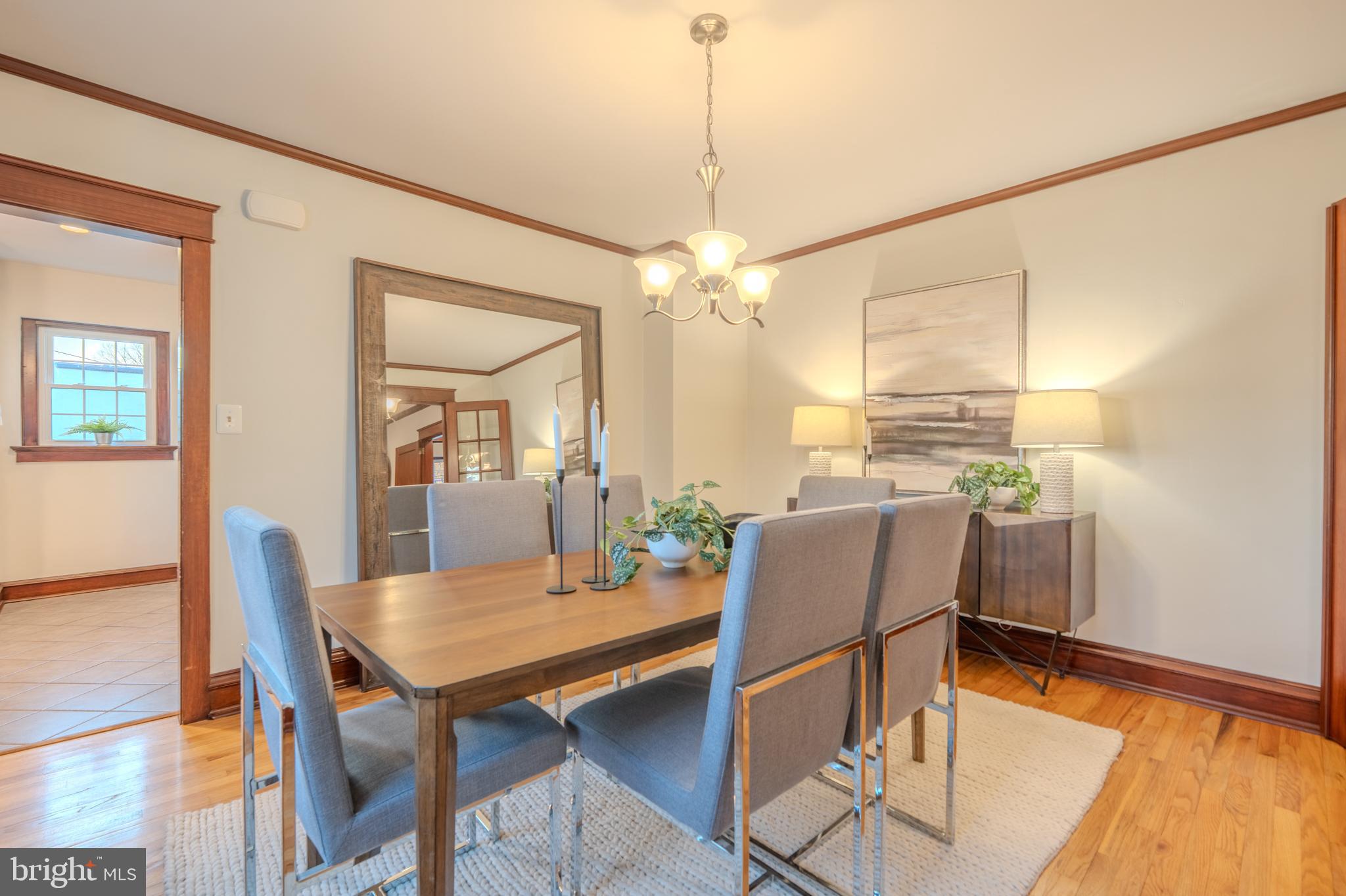 101 W HILLCREST AVENUE